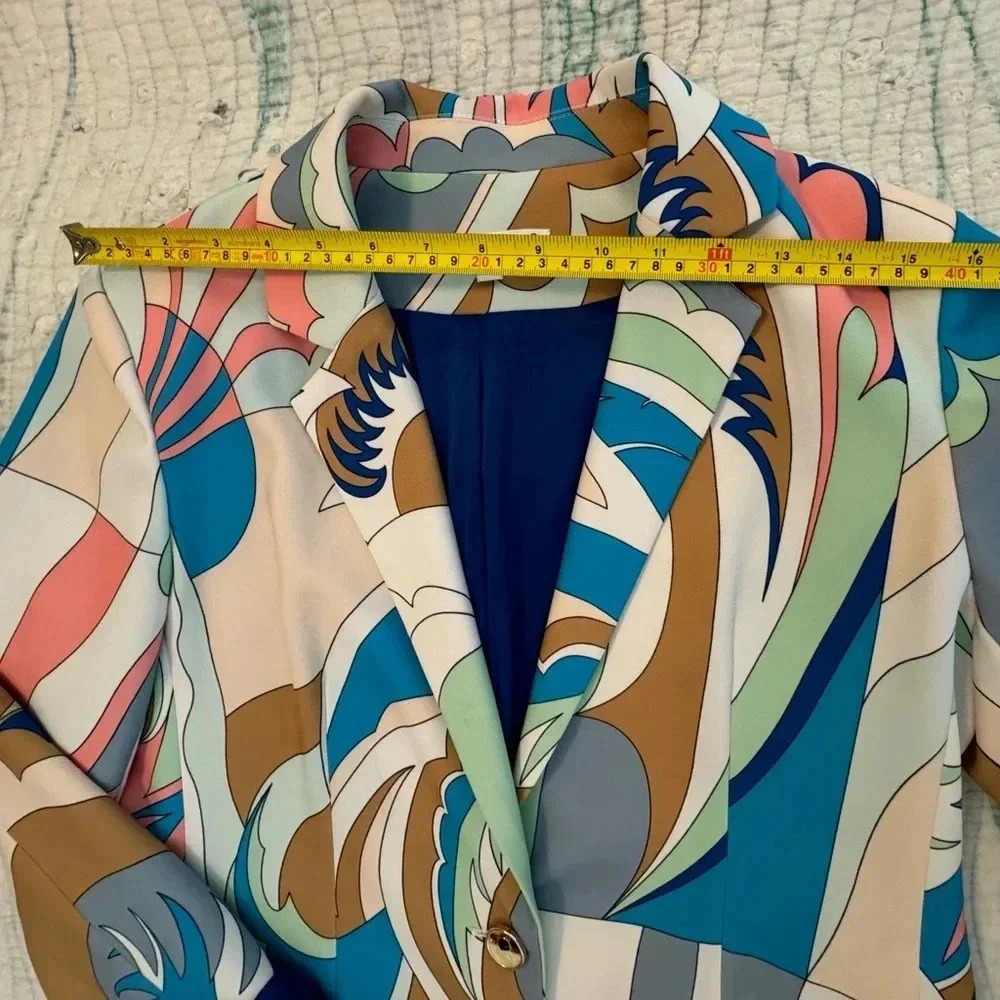 Business/Evening Suit - Picture 7 of 9